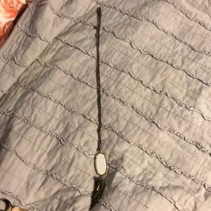 Kendra Scott necklace